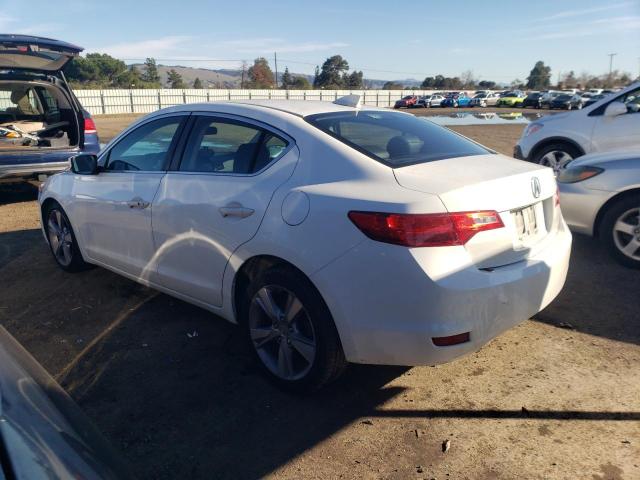 Изображение 2 2014 ACURA ILX 20 2014 с VIN 19VDE1F35EE000688