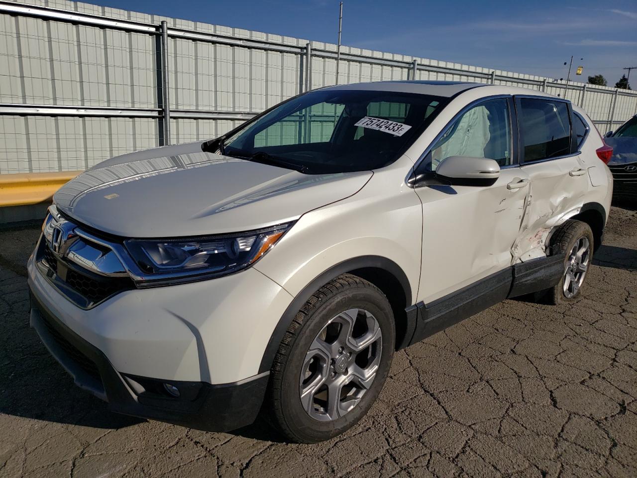 Изображение 1 2017 HONDA CR-V EXL 2017 с VIN 2HKRW2H83HH643923