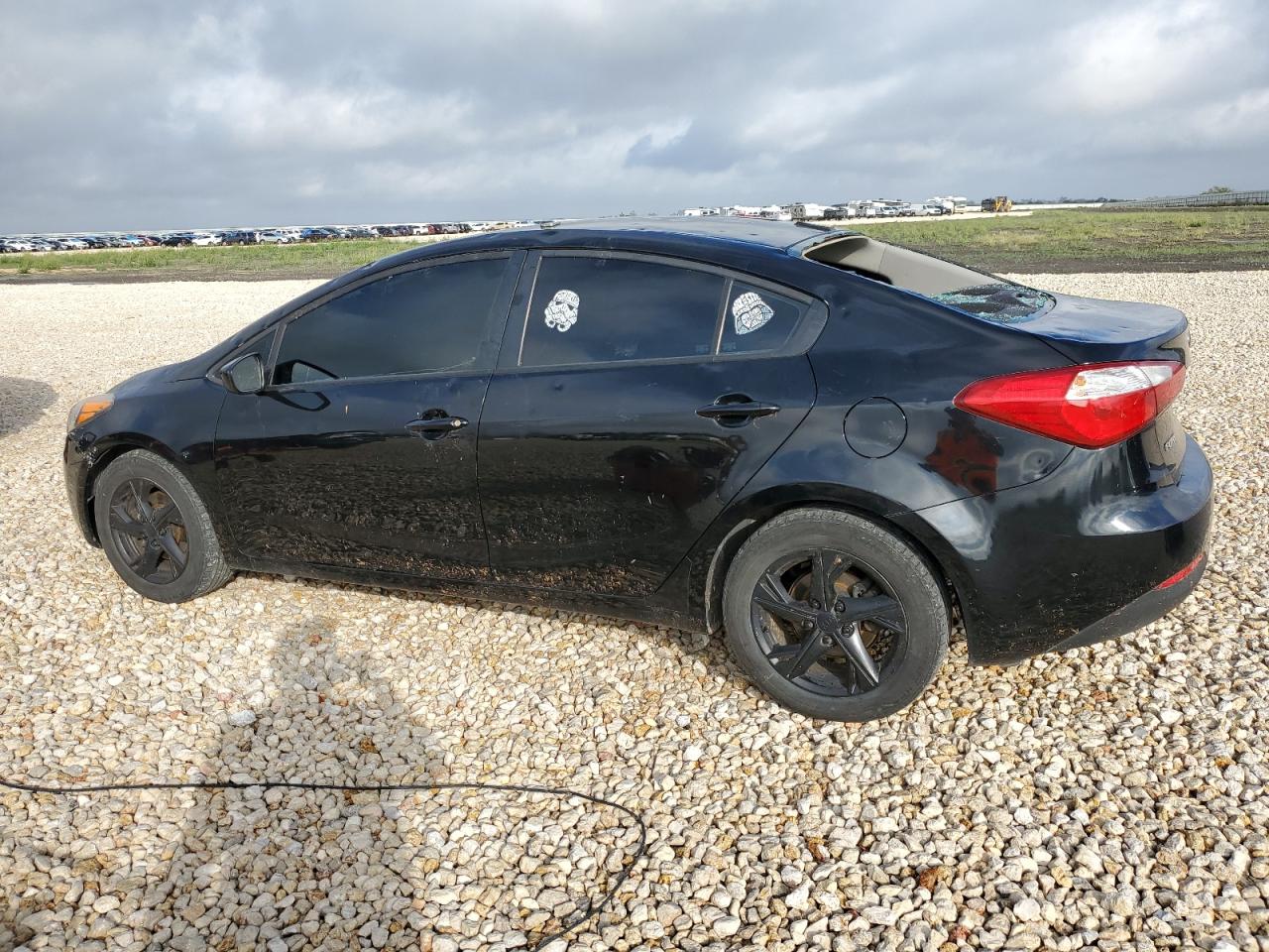 Изображение 2 2016 KIA FORTE LX 2016 с VIN KNAFK4A61G5564541
