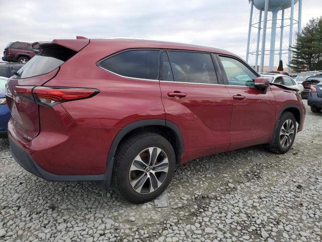 Image 3 of 2021 TOYOTA HIGHLANDER XLE 2021 with VIN 5TDHZRBH5MS118323