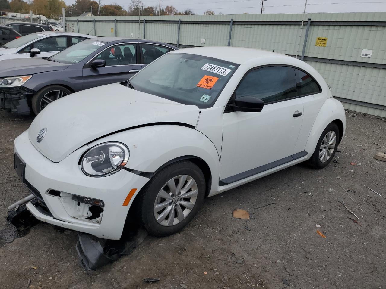 2018 VOLKSWAGEN BEETLE S 2018 image