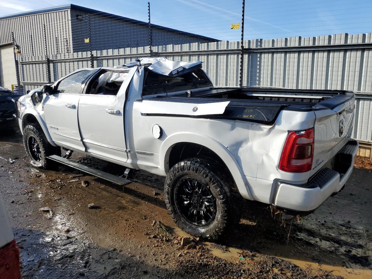 Image 2 of 2019 RAM 2500 LIMITED 2019 with VIN 3C6UR5SL1KG675504