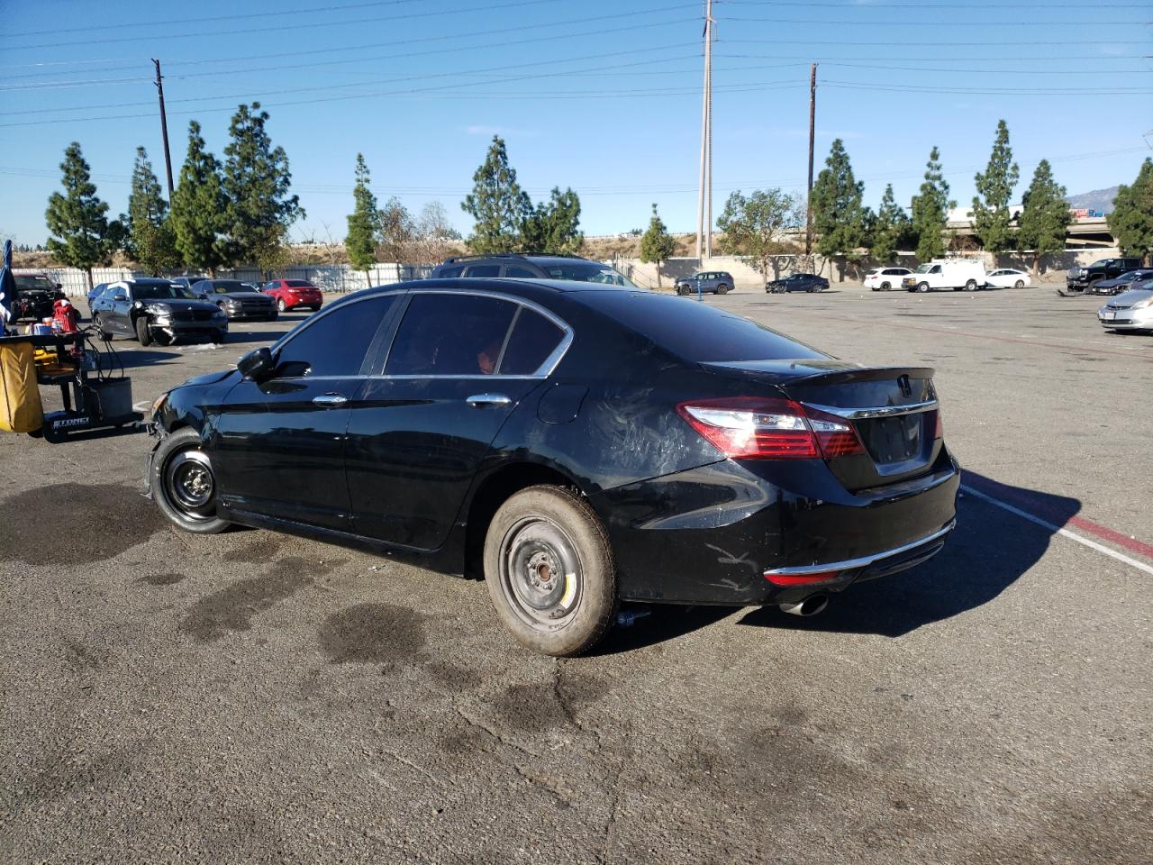 Obraz 2 z 2017 HONDA ACCORD SPORT 2017 z VIN 1HGCR2F57HA189187