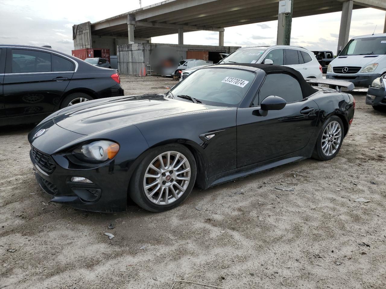 Изображение 2017 FIAT 124 SPIDER CLASSICA 2017