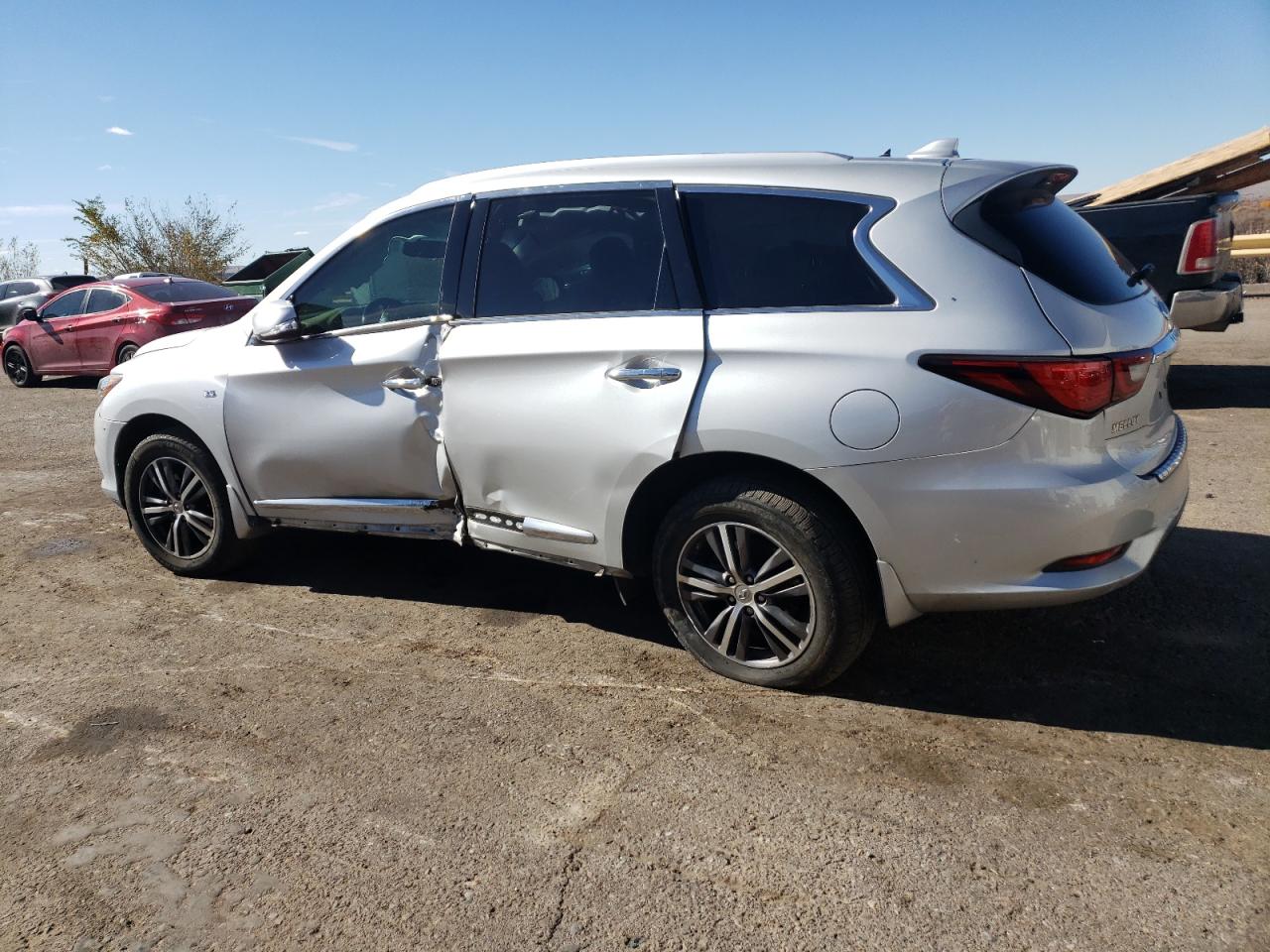 Image 2 of 2018 INFINITI QX60  2018 with VIN 5N1DL0MN9JC520840