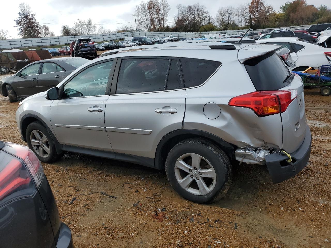 Obraz 2 z 2014 TOYOTA RAV4 XLE 2014 z VIN 2T3RFREV5EW192758