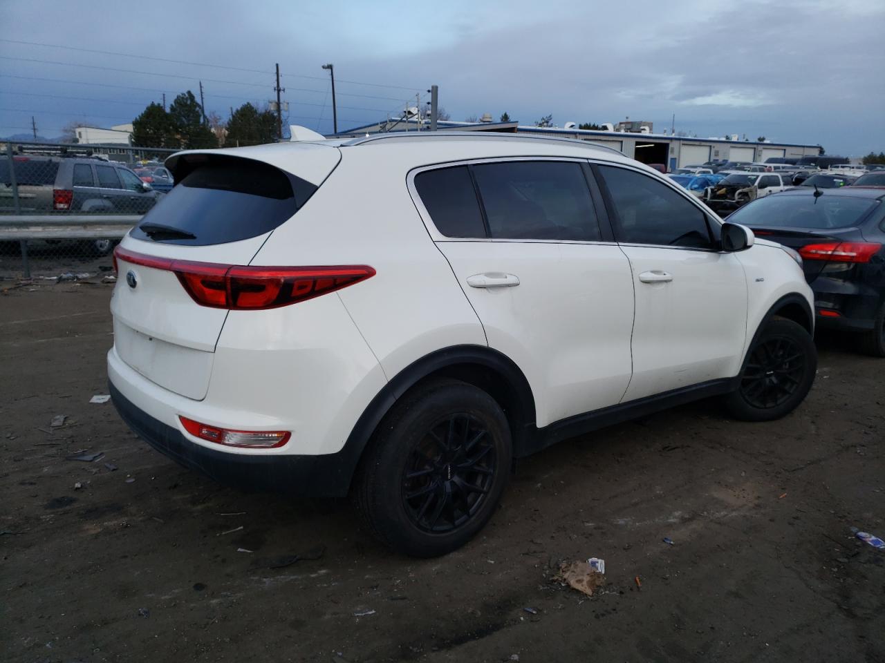 Obraz 3 z 2019 KIA SPORTAGE LX 2019 z VIN KNDPMCAC3K7566838