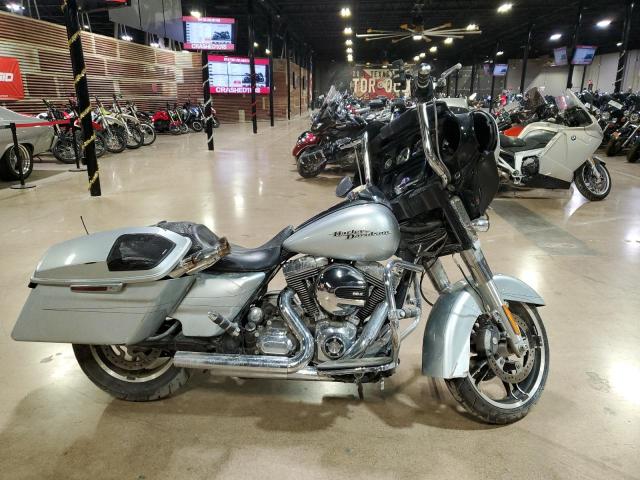 Image 1 of 2015 HARLEY-DAVIDSON FLHXS STREET GLIDE SPECIAL 2015 with VIN 1HD1KRM19FB701895