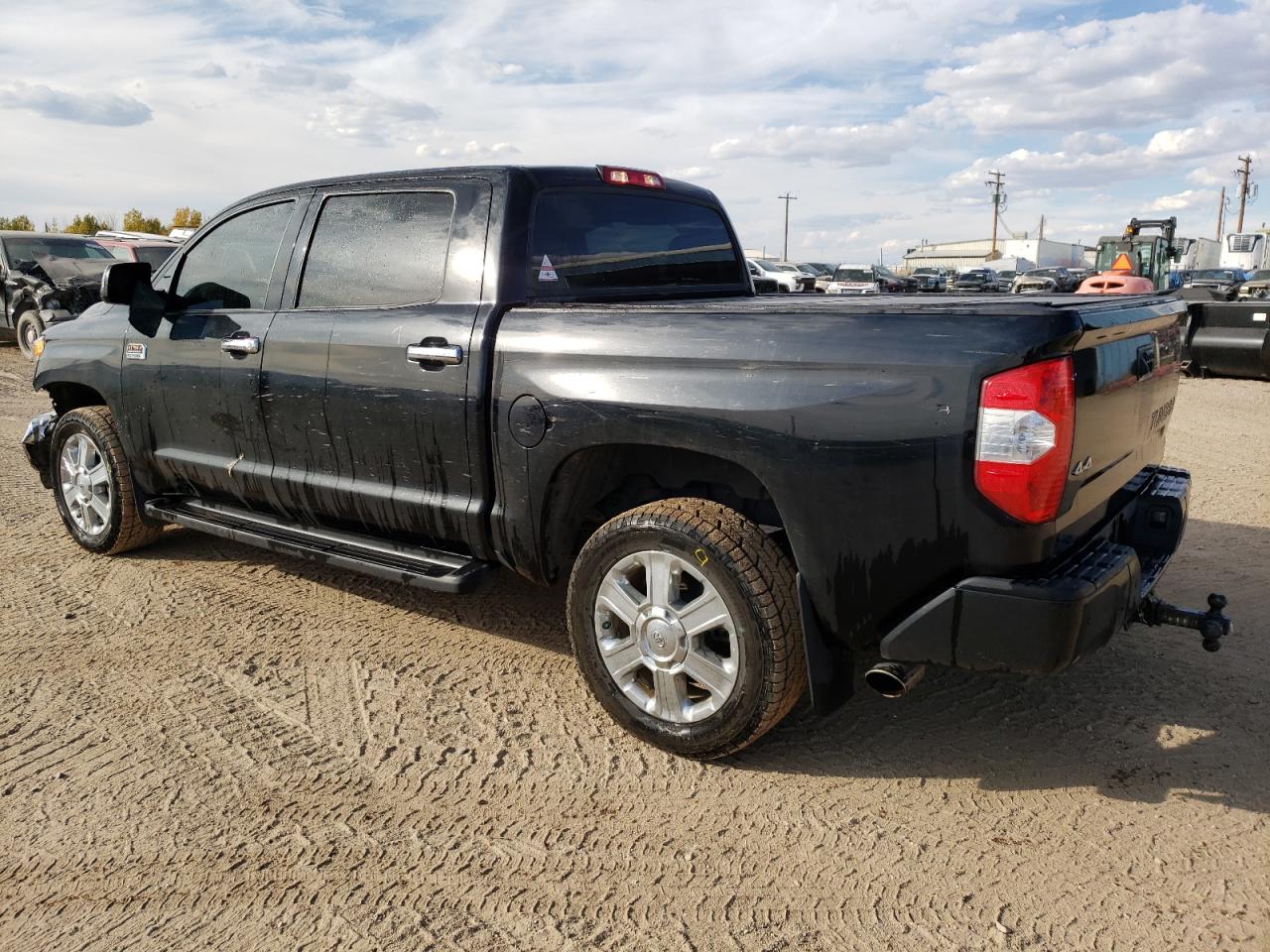Изображение 2 2017 TOYOTA TUNDRA CREWMAX 1794 2017 с VIN 5TFAW5F11HX627759
