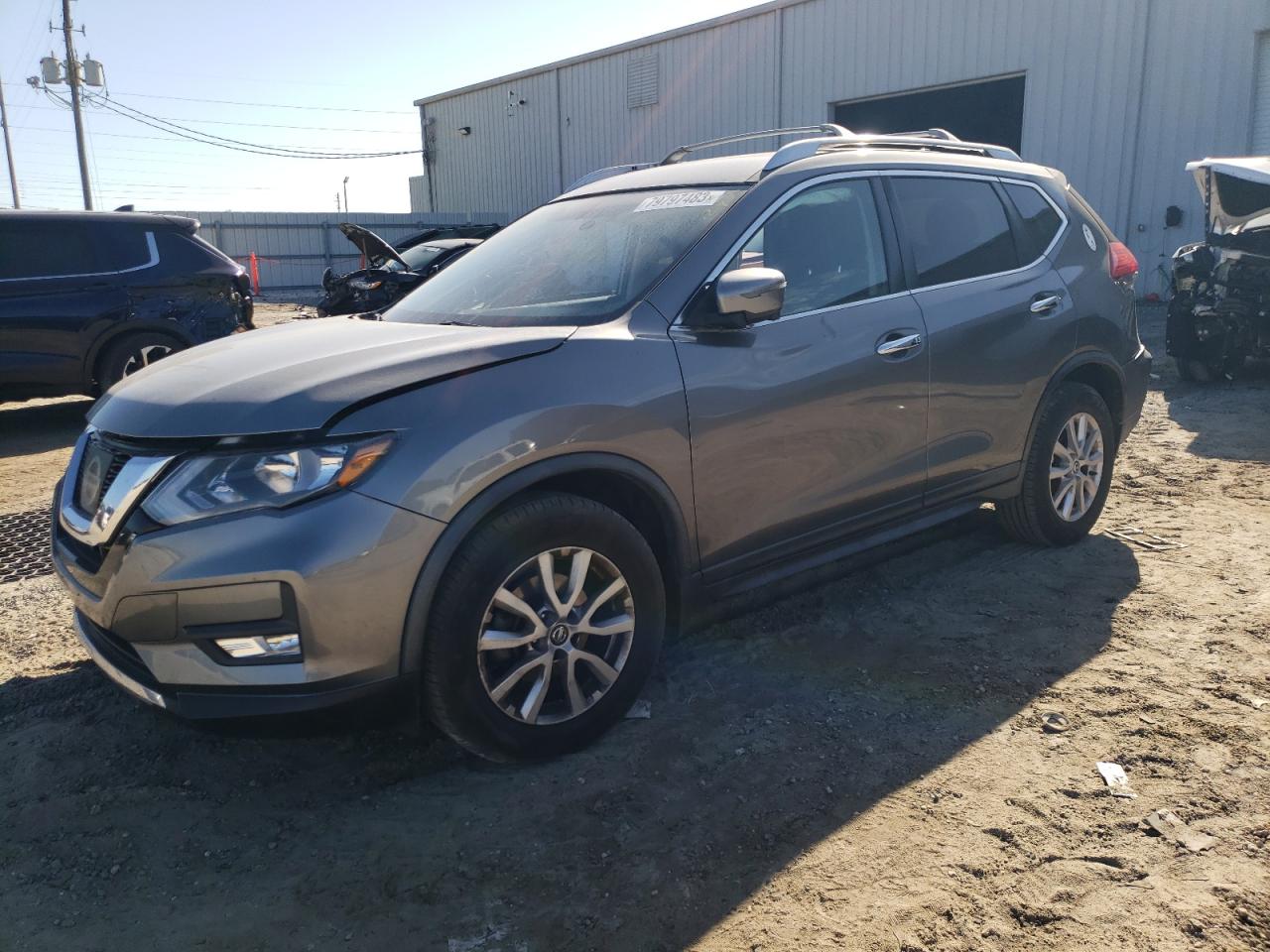 Obraz 1 z 2017 NISSAN ROGUE S 2017 z VIN KNMAT2MT4HP574860