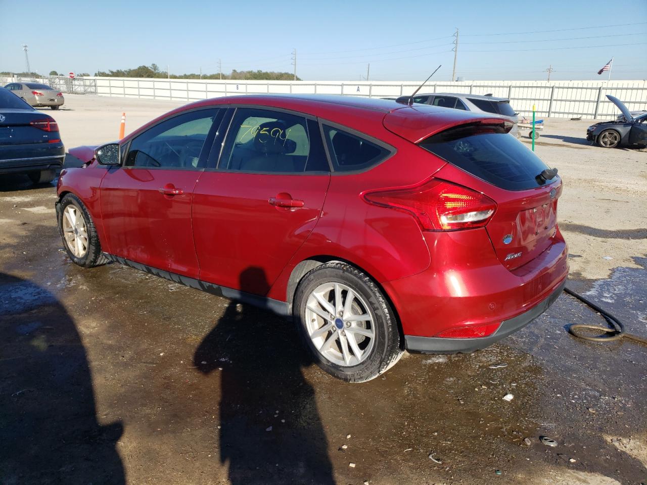 Изображение 2 2016 FORD FOCUS SE 2016 с VIN 1FADP3K20GL381960
