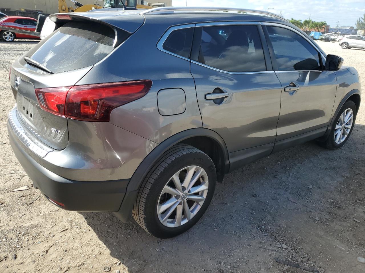 Image 3 of 2018 NISSAN ROGUE SPORT S 2018 with VIN JN1BJ1CP9JW101334