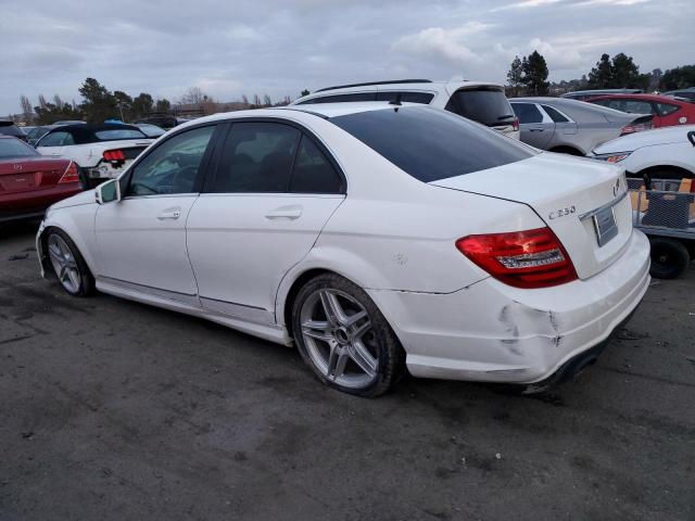Obraz 2 z 2013 MERCEDES-BENZ C 250 2013 z VIN WDDGF4HB4DR276067