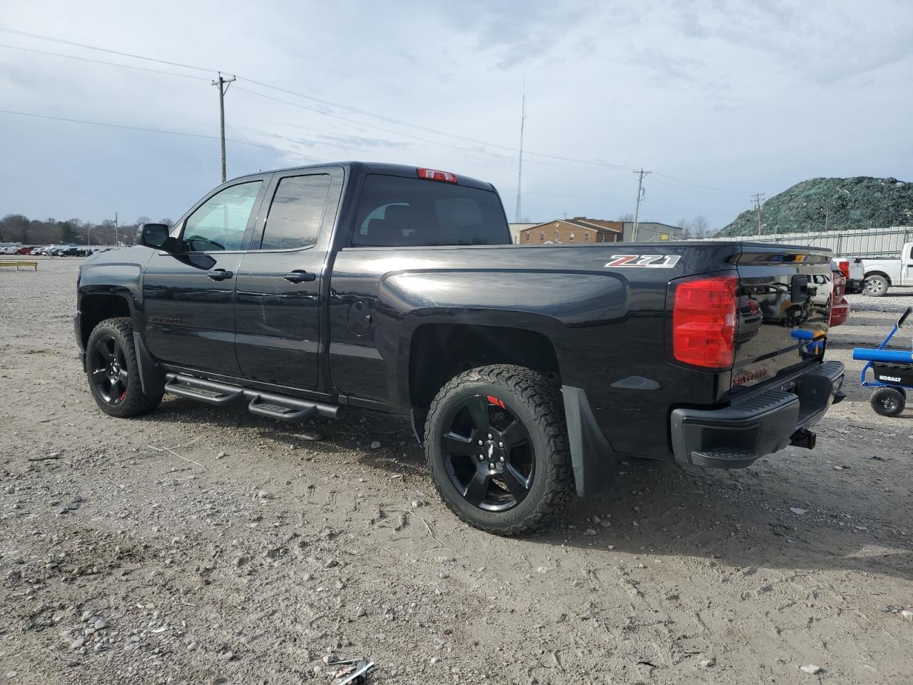 Obraz 2 z 2017 CHEVROLET SILVERADO K1500 LT 2017 z VIN 1GCVKREC5HZ262644