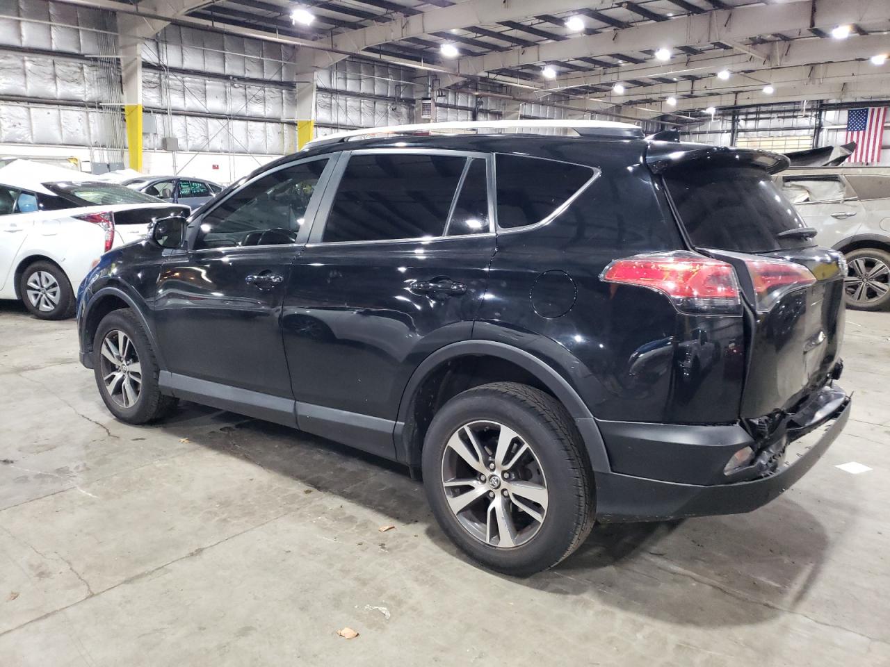 Obraz 2 z 2016 TOYOTA RAV4 XLE 2016 z VIN 2T3RFREV1GW487598