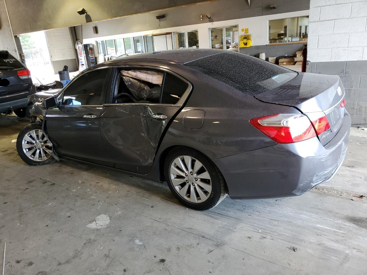 Image 2 of 2015 HONDA ACCORD EX 2015 with VIN 1HGCR2F79FA044456