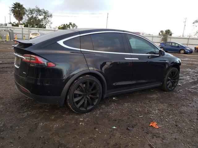 Obraz 3 z 2016 TESLA MODEL X  2016 z VIN 5YJXCAE29GF002167