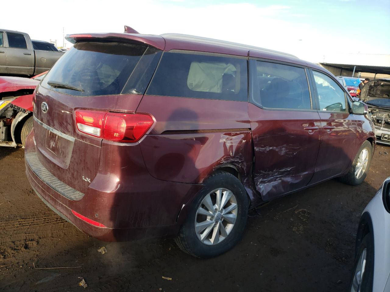 Изображение 3 2018 KIA SEDONA LX 2018 с VIN KNDMB5C16J6385978