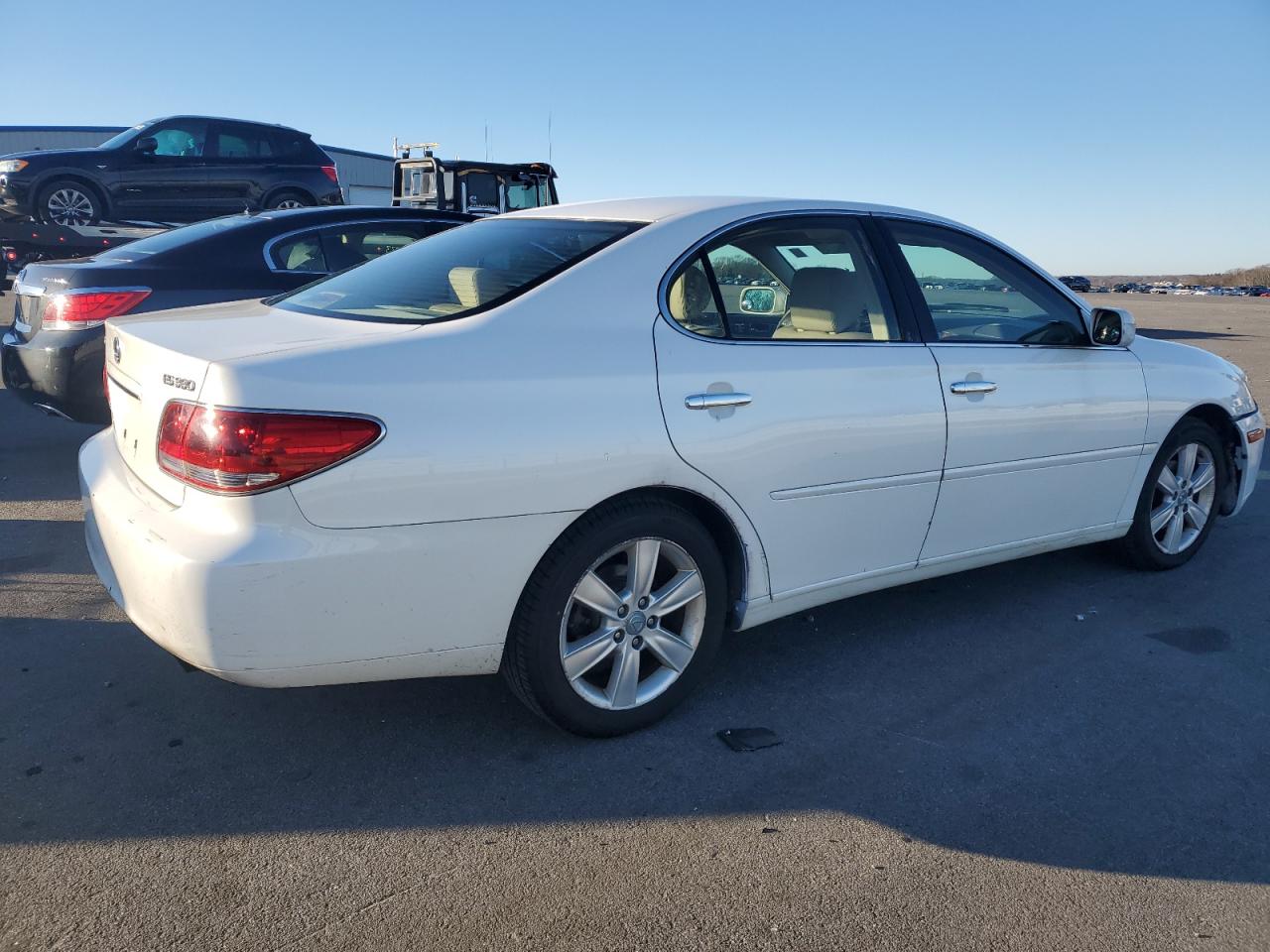 Изображение 3 2005 LEXUS ES 330 2005 с VIN JTHBA30G455121479