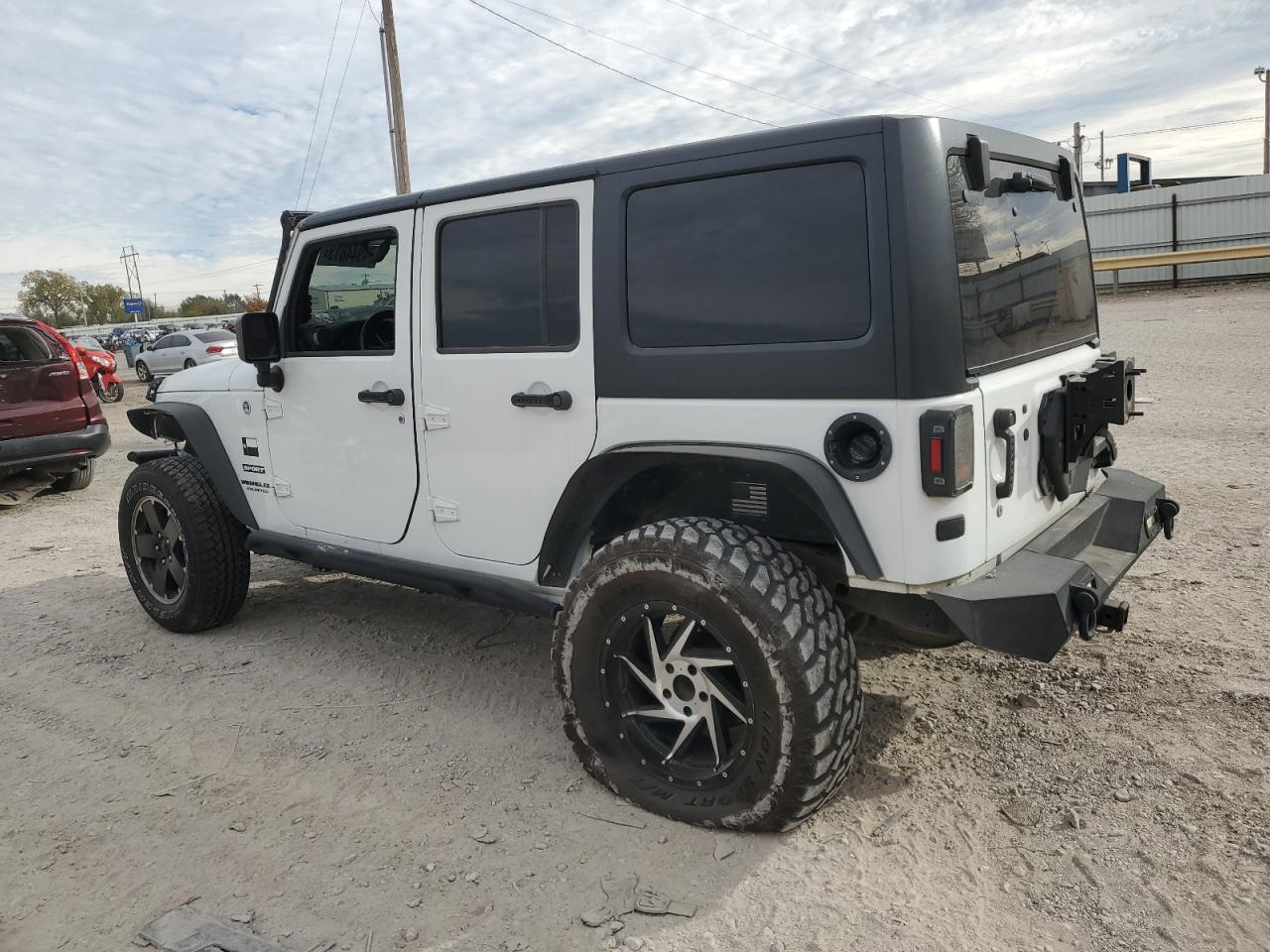 Image 2 of 2015 JEEP WRANGLER UNLIMITED SPORT 2015 with VIN 1C4BJWDG4FL506129