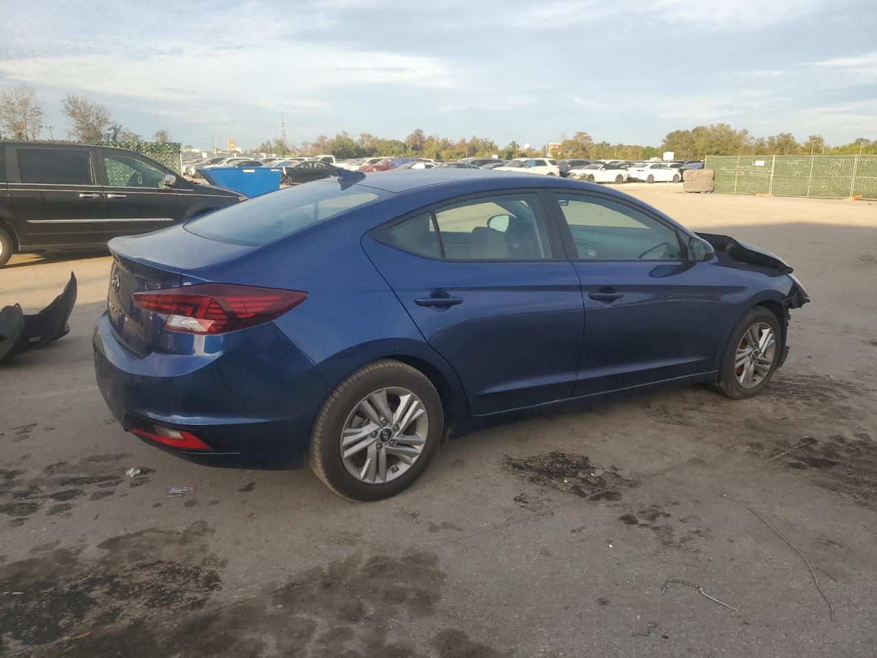 Изображение 3 2020 HYUNDAI ELANTRA SEL 2020 с VIN 5NPD84LF8LH573124