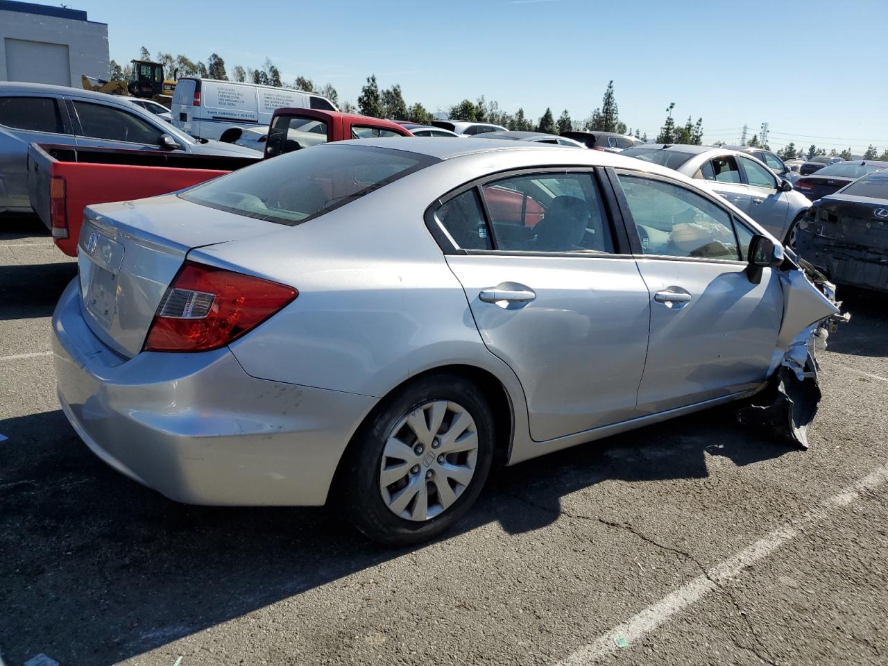 Obraz 3 z 2012 HONDA CIVIC LX 2012 z VIN 19XFB2F58CE332363
