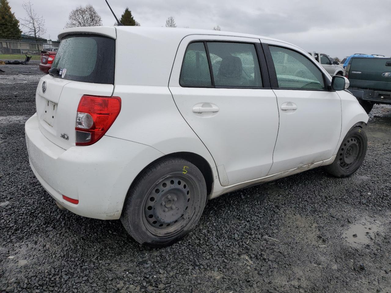 Изображение 3 2010 TOYOTA SCION XD  2010 с VIN JTKKU4B41AJ057137