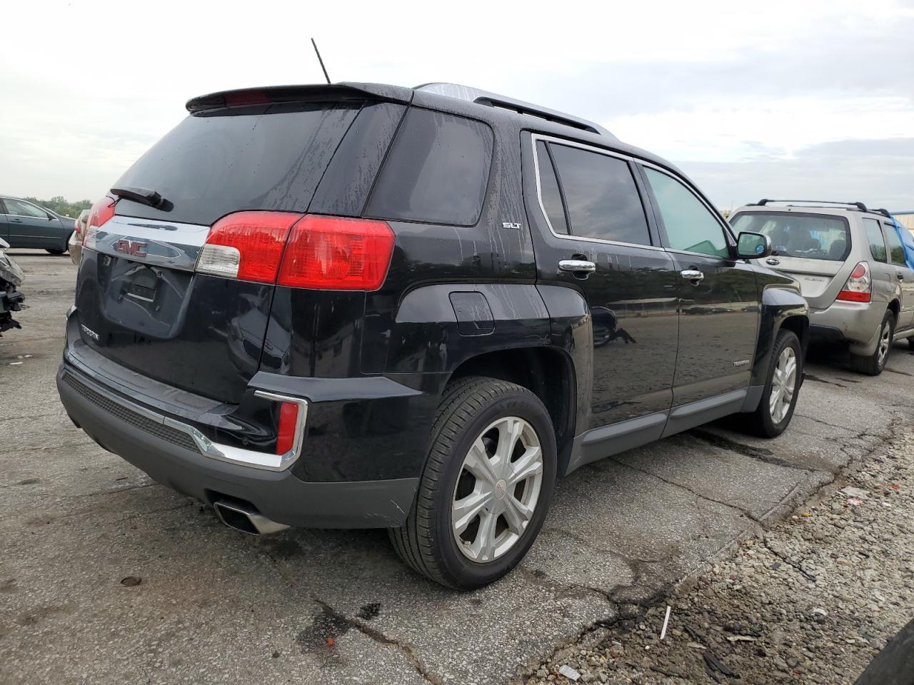 Image 3 of 2016 GMC TERRAIN SLT 2016 with VIN 2GKFLPE38G6301456