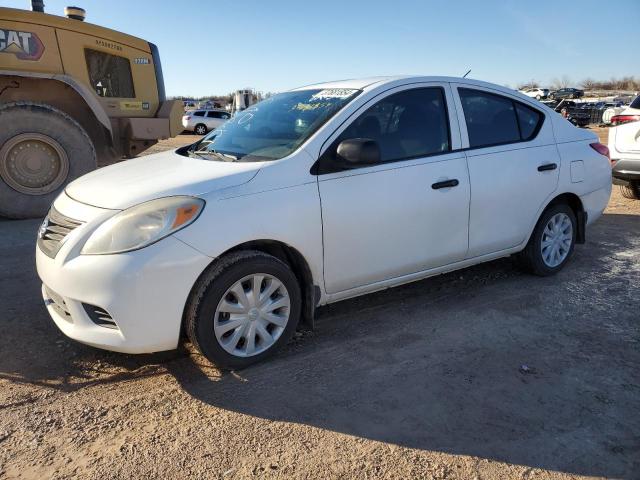 Obraz 1 z 2013 NISSAN VERSA S 2013 z VIN 3N1CN7AP8DL820308