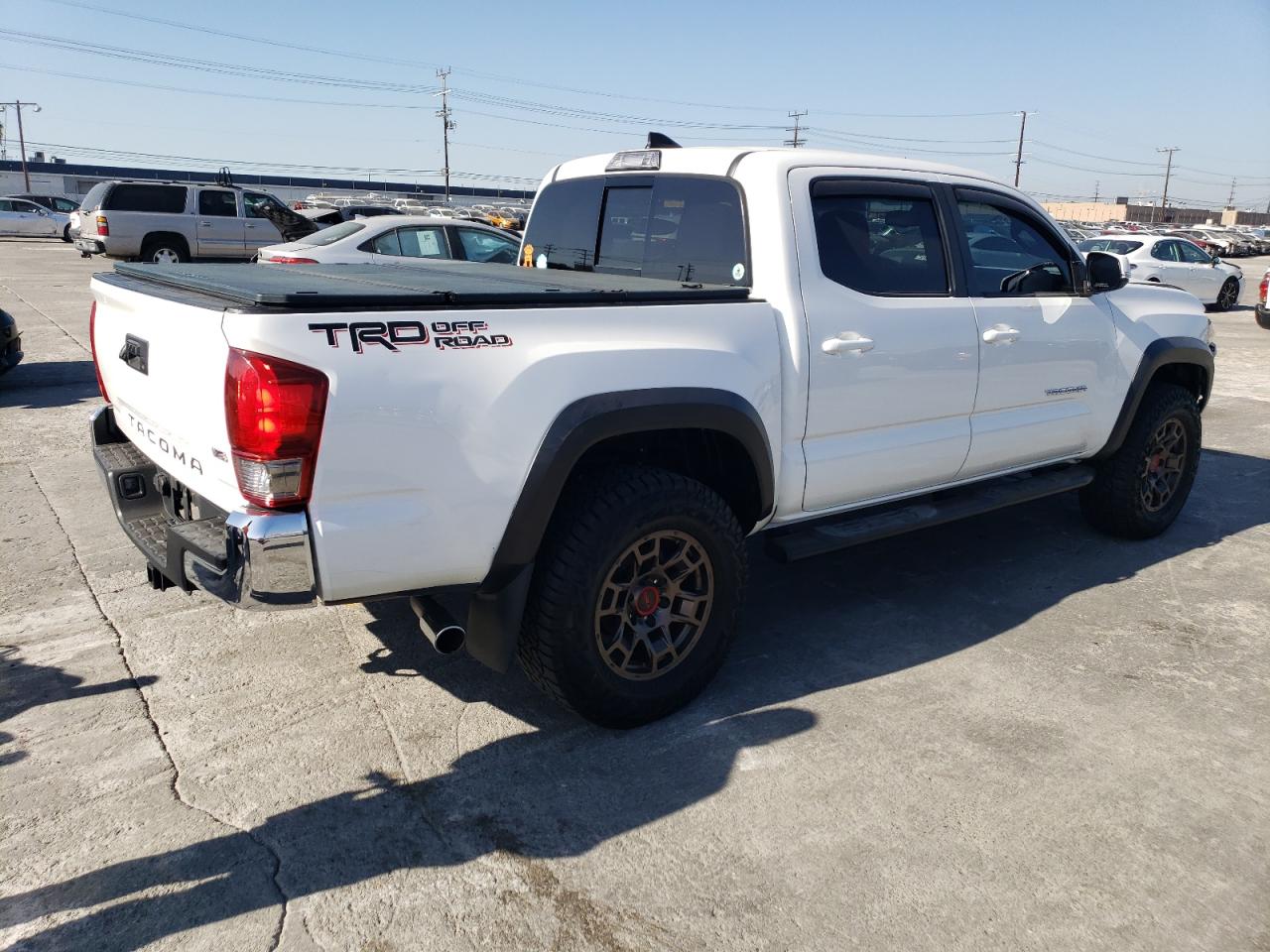 Изображение 3 2017 TOYOTA TACOMA DOUBLE CAB 2017 с VIN 3TMAZ5CN4HM051699