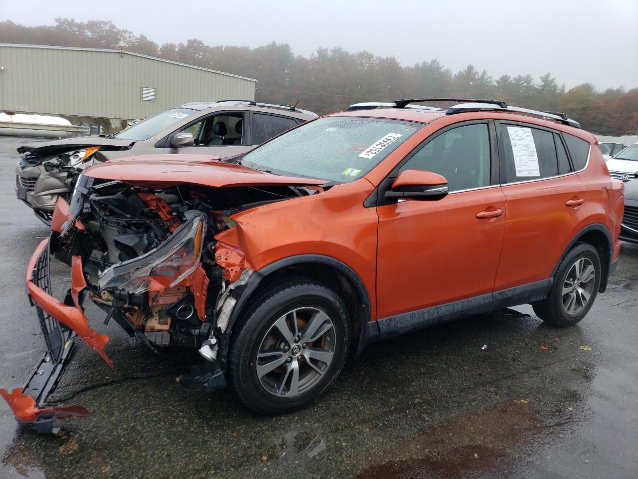 Obraz 1 z 2015 TOYOTA RAV4 XLE 2015 z VIN 2T3RFREV9GW486697