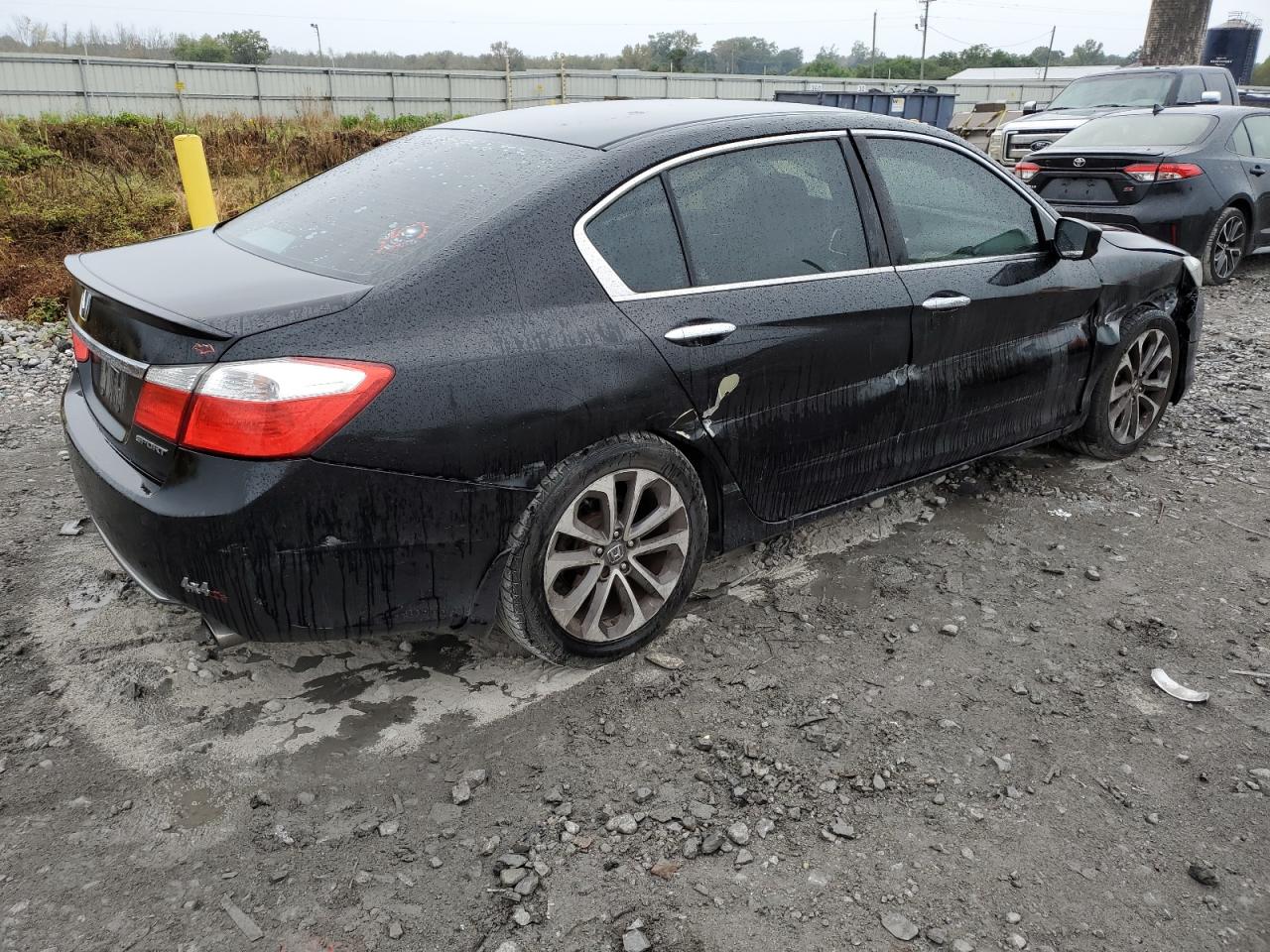 Изображение 3 2015 HONDA ACCORD SPORT 2015 с VIN 1HGCR2F57FA026584