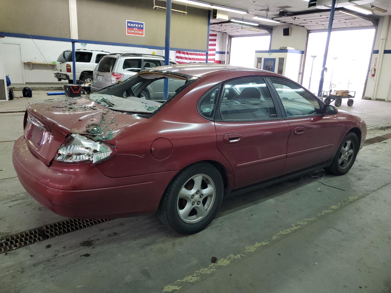Image 3 of 2003 FORD TAURUS SE 2003 with VIN 1FAFP53U33G112049