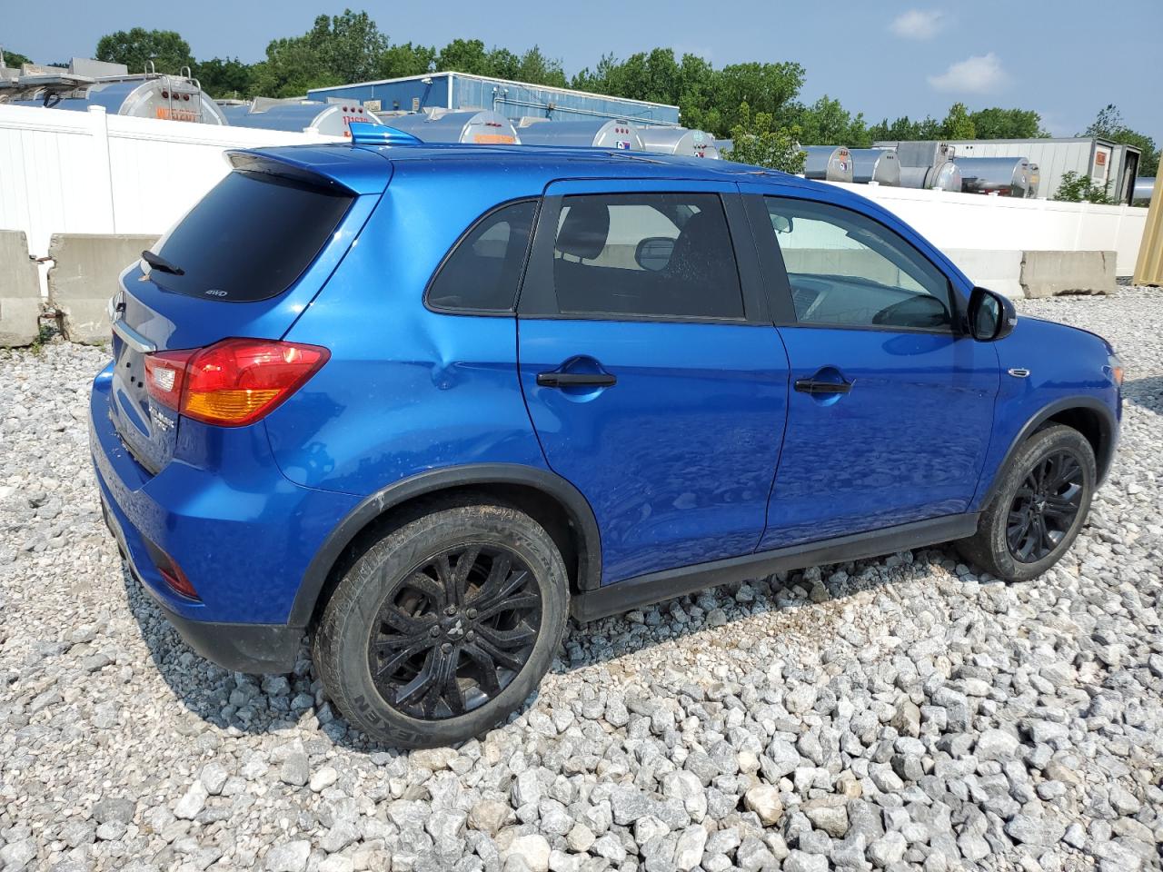 Obraz 3 z 2019 MITSUBISHI OUTLANDER SPORT ES 2019 z VIN JA4AR3AU4KU009335