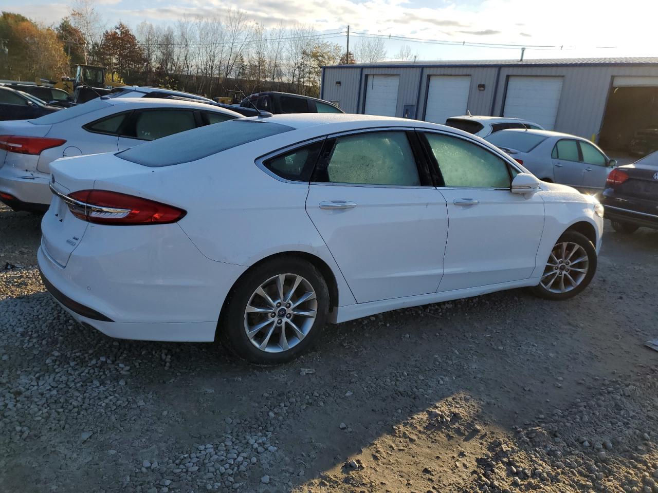 Image 3 of 2017 FORD FUSION SE 2017 with VIN 3FA6P0HD1HR153792