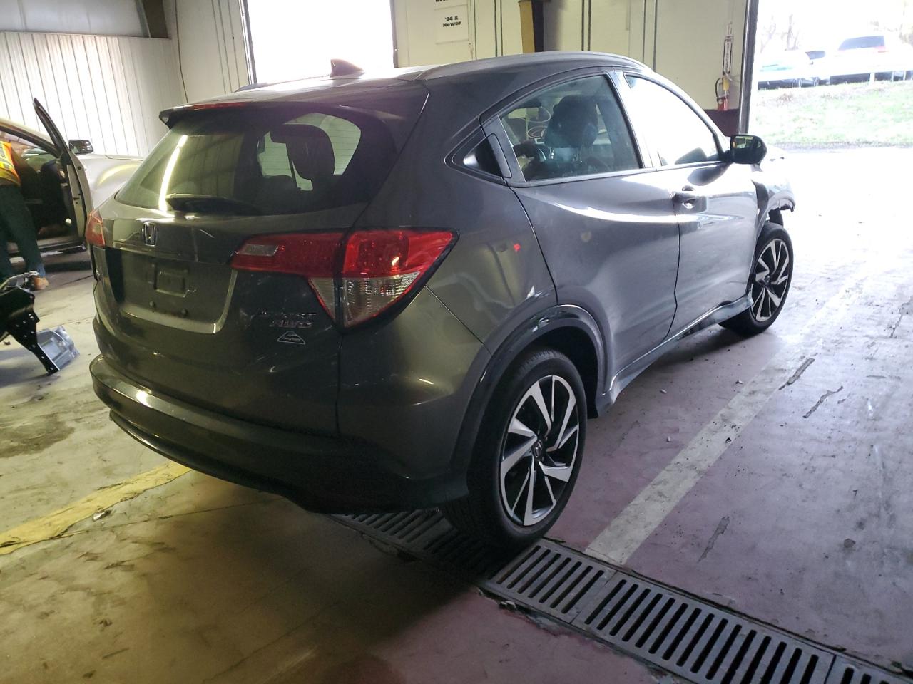 Изображение 3 2019 HONDA HR-V SPORT 2019 с VIN 3CZRU6H16KM730002