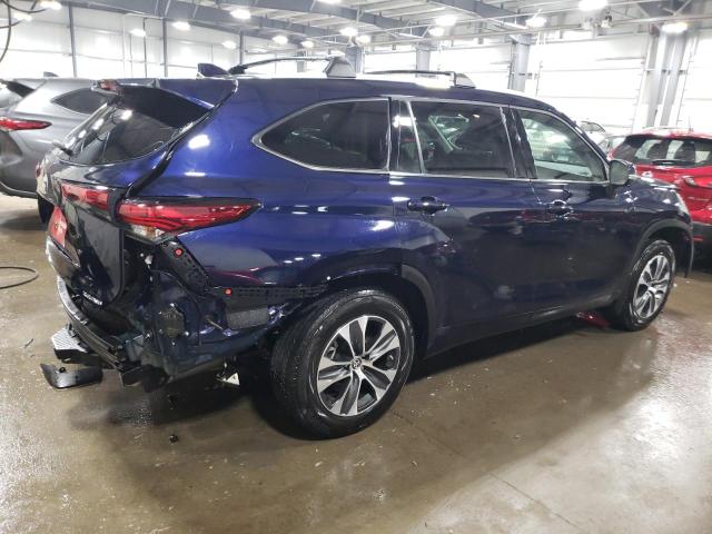 Изображение 3 2022 TOYOTA HIGHLANDER XLE 2022 с VIN 5TDGZRBH3NS241891