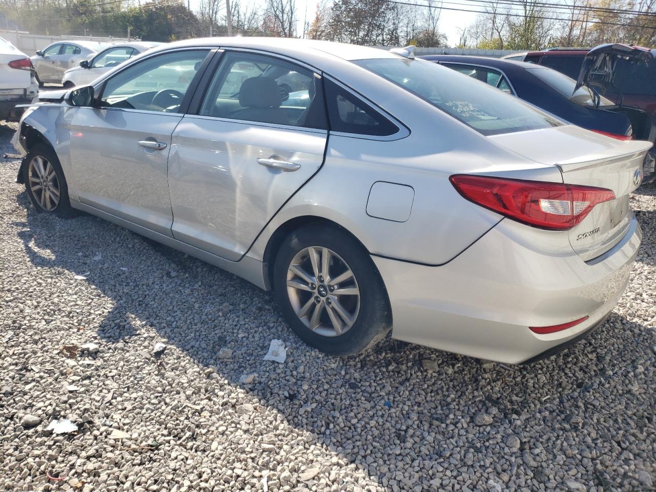 Obraz 2 z 2016 HYUNDAI SONATA SE 2016 z VIN 5NPE24AF5GH350313