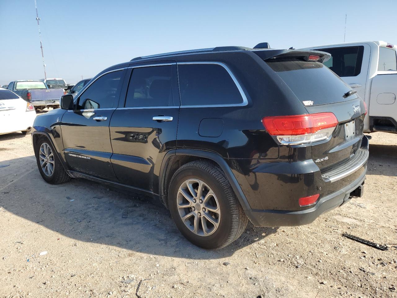 Image 2 of 2015 JEEP GRAND CHEROKEE LIMITED 2015 with VIN 1C4RJFBGXFC727042