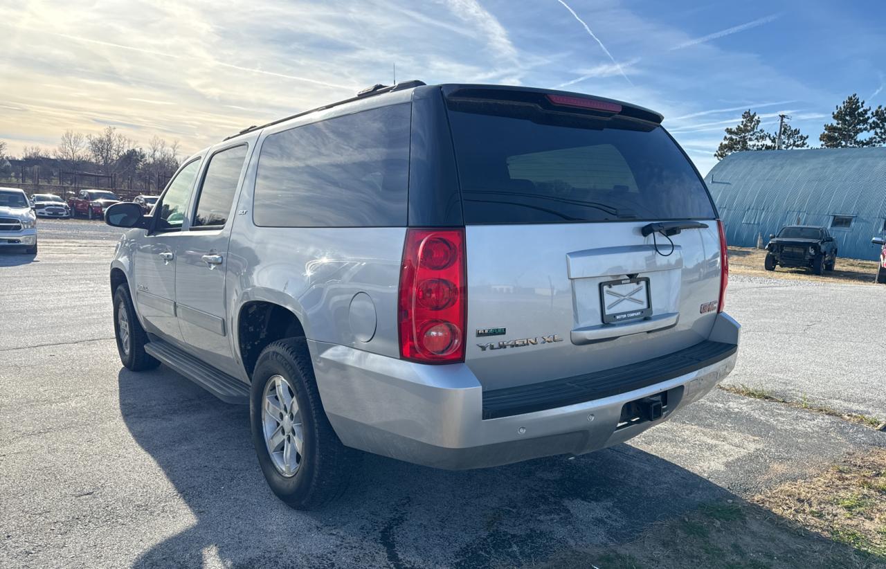 Image 3 of 2010 GMC YUKON XL K1500 SLT 2010 with VIN 1GKUKKE35AR283670