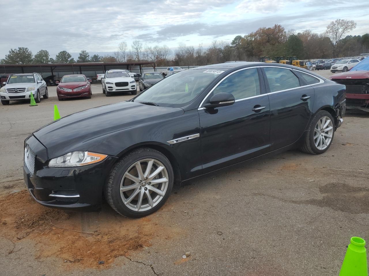 2013 JAGUAR XJ  2013 image