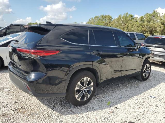 Obraz 3 z 2020 TOYOTA HIGHLANDER XLE 2020 z VIN 5TDGZRAH5LS503487