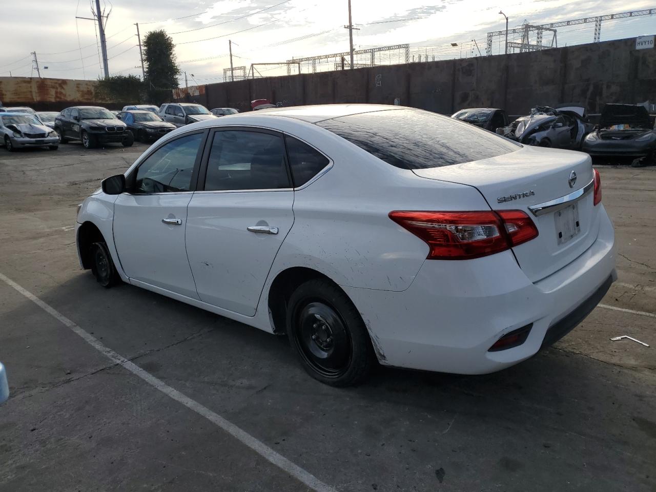 Изображение 2 2016 NISSAN SENTRA S 2016 с VIN 3N1AB7AP5GY232034