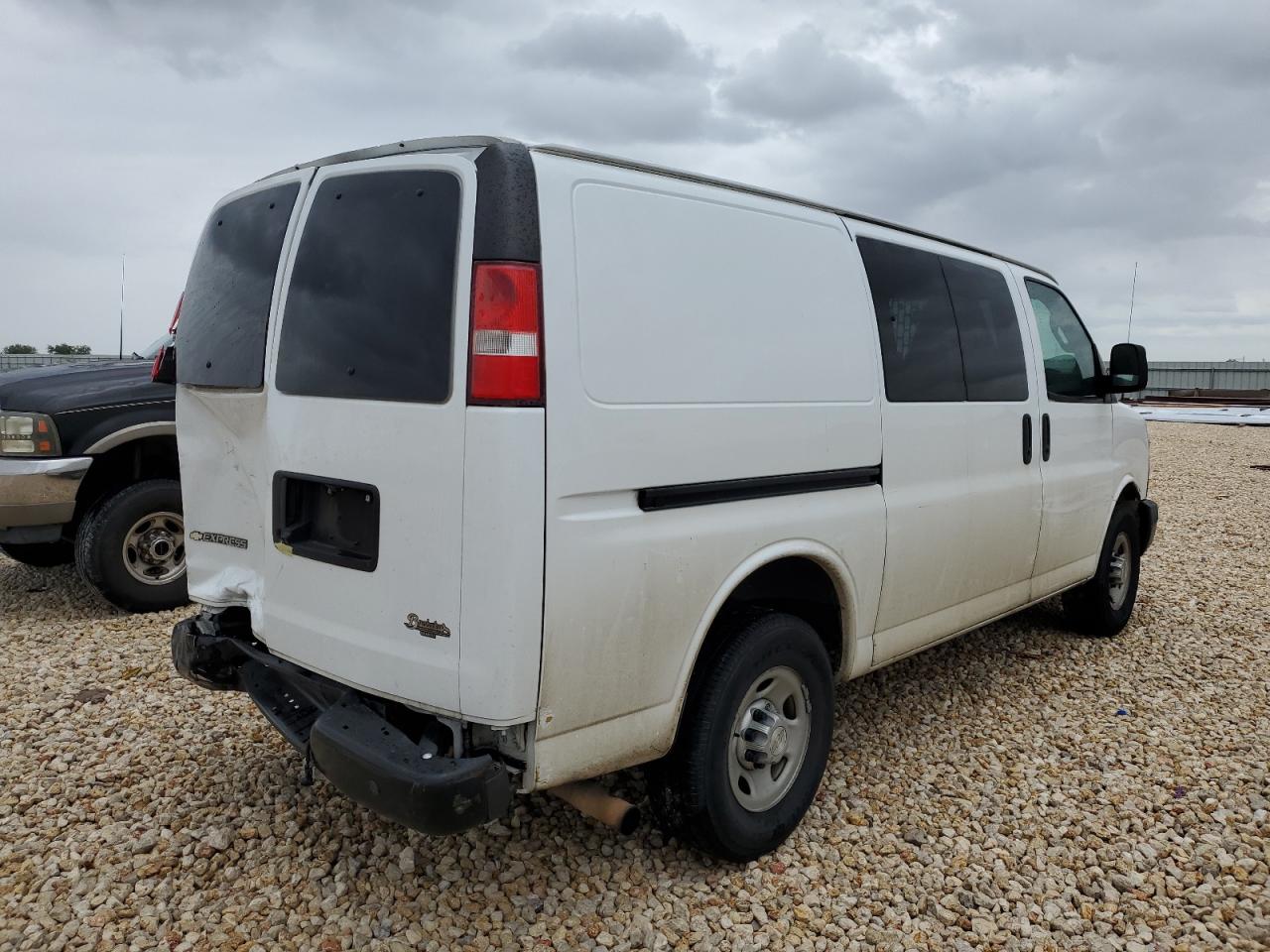 Изображение 3 2017 CHEVROLET EXPRESS G2500  2017 с VIN 1GCWGAFF7H1188500