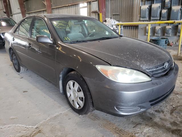 Obraz 1 z 2004 TOYOTA CAMRY LE 2004 z VIN 4T1BE30K04U926227