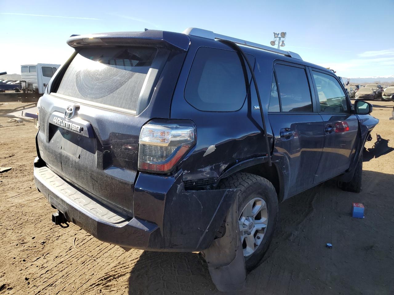 Изображение 3 2015 TOYOTA 4RUNNER SR5 2015 с VIN JTEBU5JRXF5264065