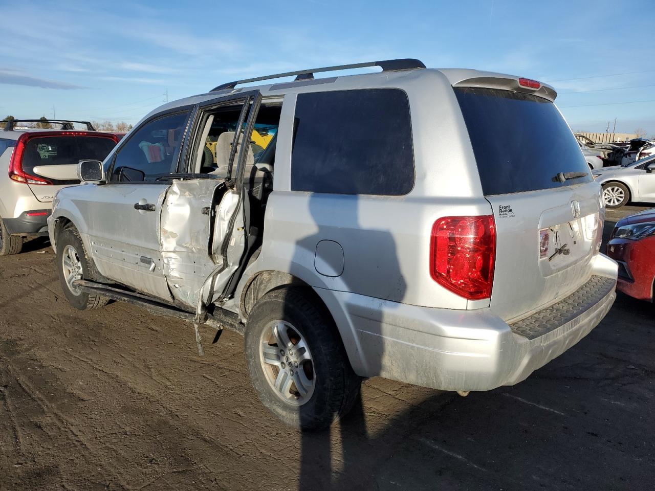 Image 2 of 2005 HONDA PILOT EX 2005 with VIN 2HKYF18475H524822