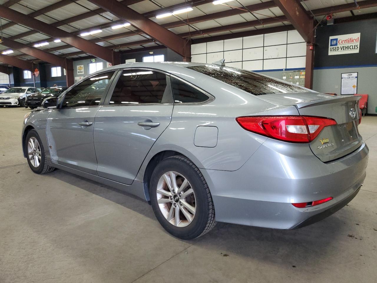 Изображение 2 2015 HYUNDAI SONATA SE 2015 с VIN 5NPE24AF6FH025801