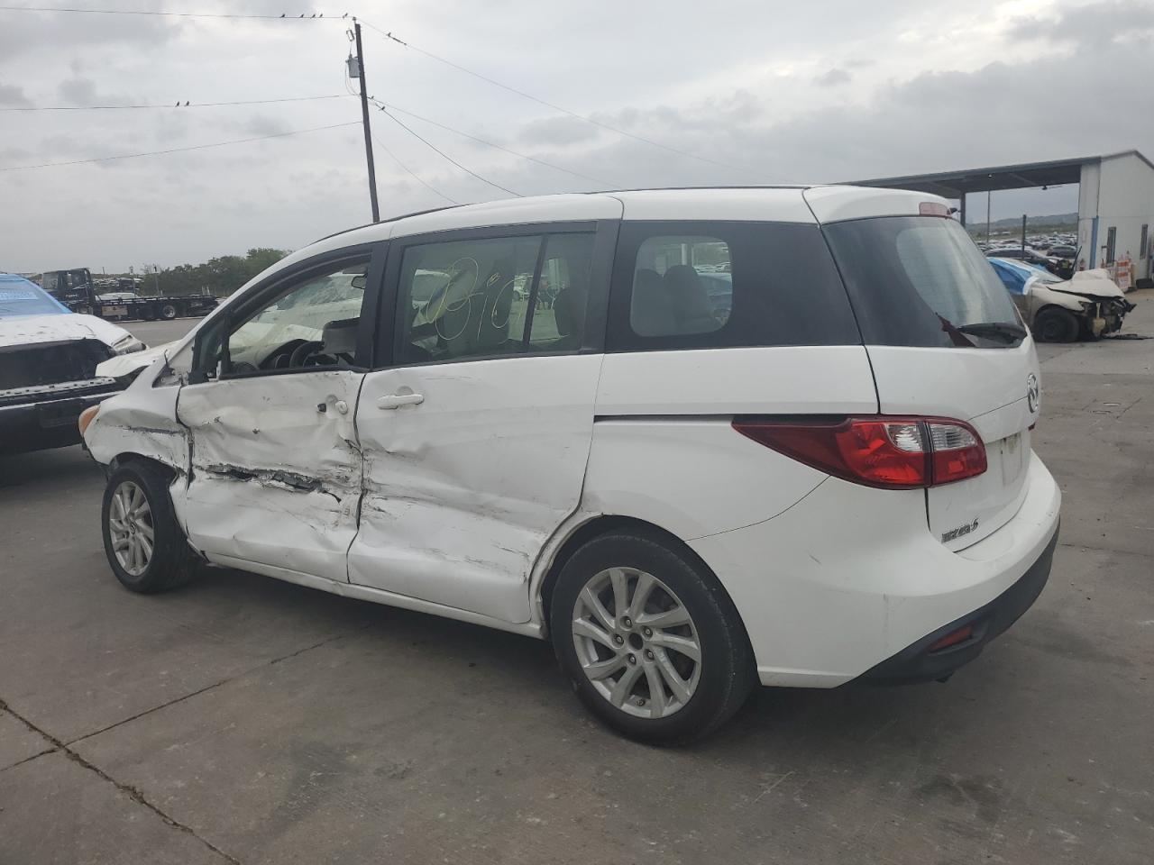 Image 2 of 2013 MAZDA 5  2013 with VIN JM1CW2BL4D0148916