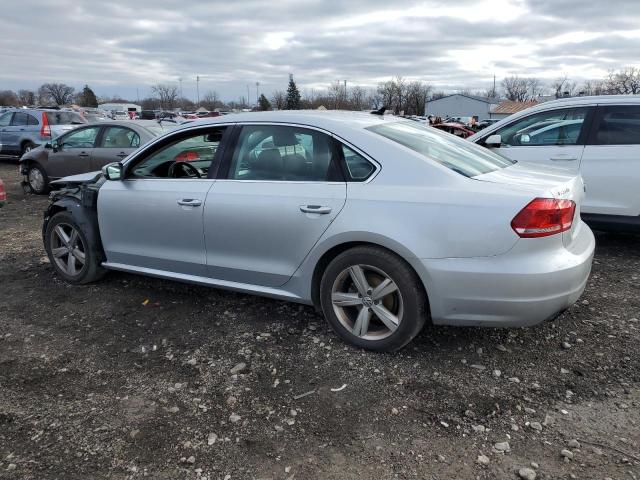 Obraz 2 z 2015 VOLKSWAGEN PASSAT S 2015 z VIN 1VWAT7A35FC078078